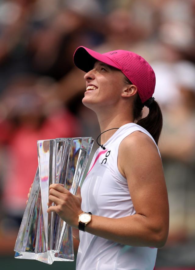 B体育官网-WTA1000赛收官 斯瓦泰克萨巴伦卡包揽大半冠军