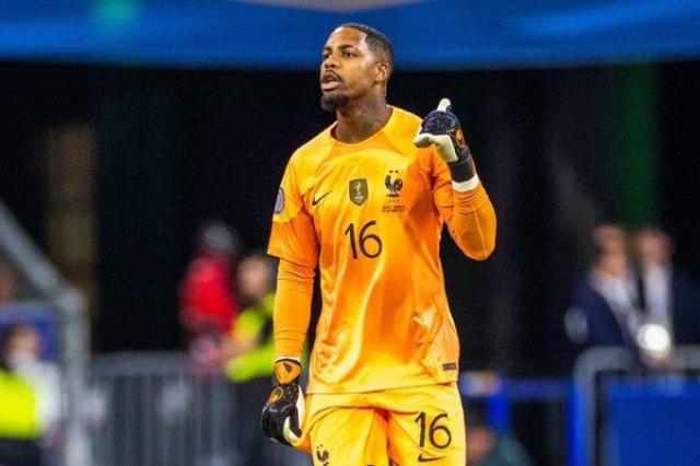 B体育官网-洛里斯整活惊吓德尚,急接迈尼昂入克莱枫丹疗伤?